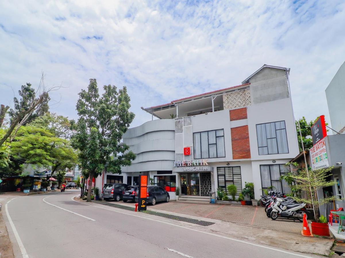 Super Oyo Collection O 31 The Batik Bed And Coffee Bandung Hotell Eksteriør bilde