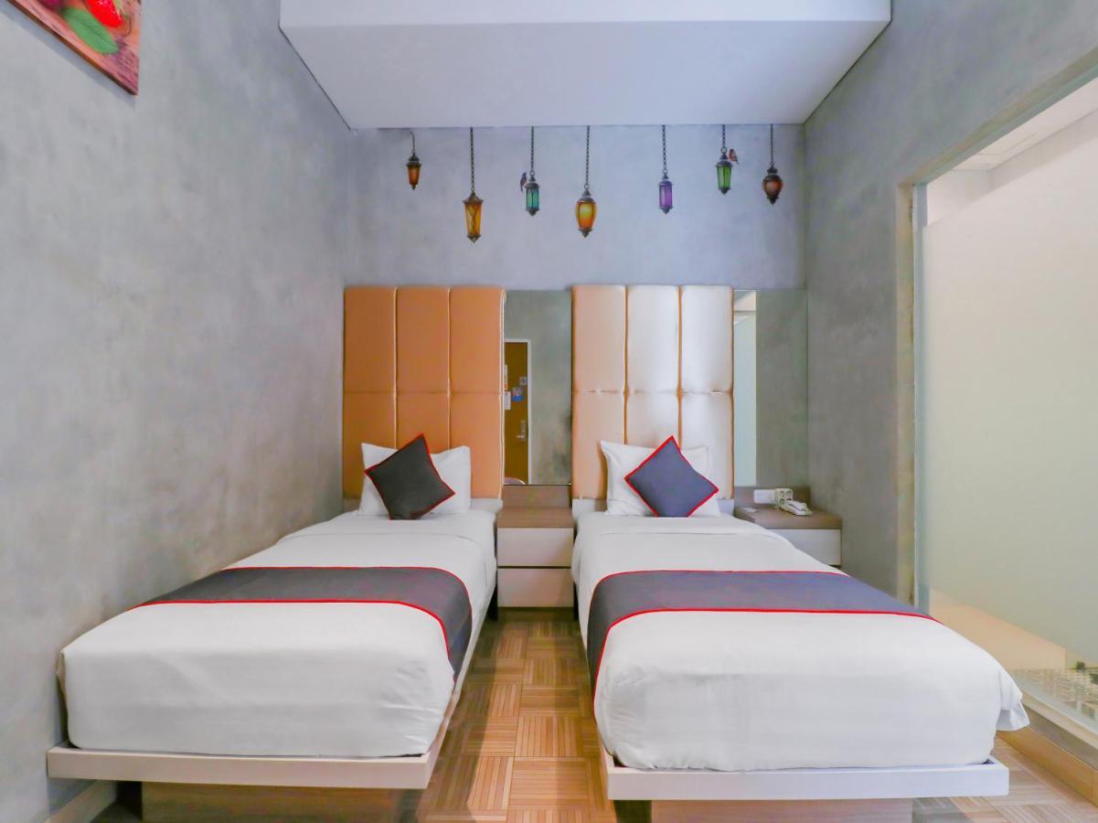 Super Oyo Collection O 31 The Batik Bed And Coffee Bandung Hotell Eksteriør bilde