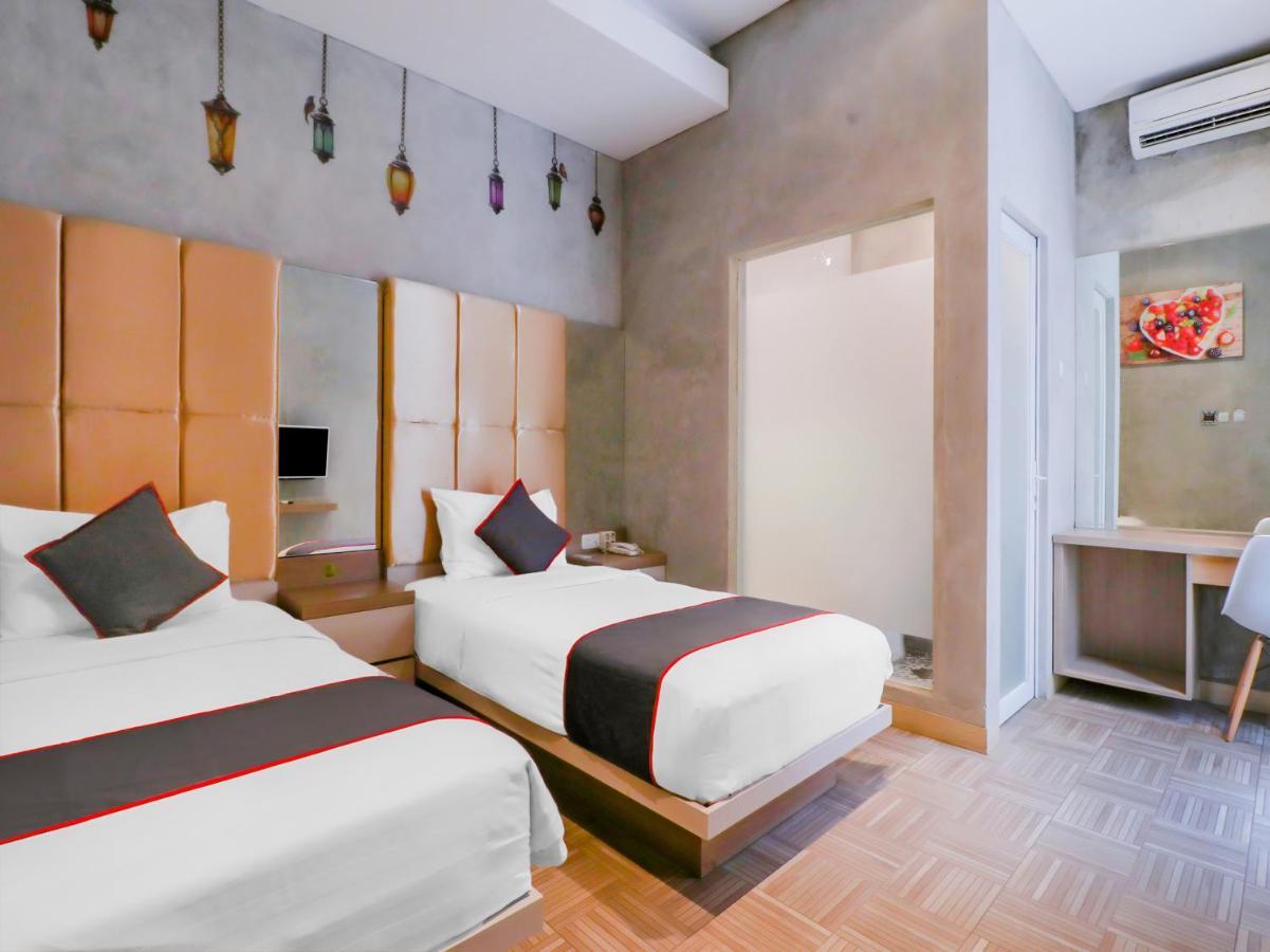 Super Oyo Collection O 31 The Batik Bed And Coffee Bandung Hotell Eksteriør bilde